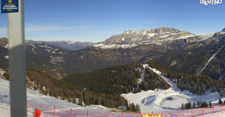 Webcam Pinzolo - Rifugio Doss del Sabion - 2100m