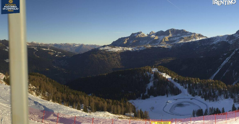 Webcam Pinzolo - Rifugio Doss del Sabion - 2100m