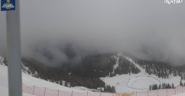 Webcam Pinzolo - Rifugio Doss del Sabion - 2100m