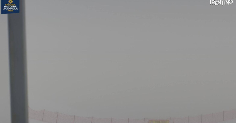 Webcam Pinzolo - Rifugio Doss del Sabion - 2100m