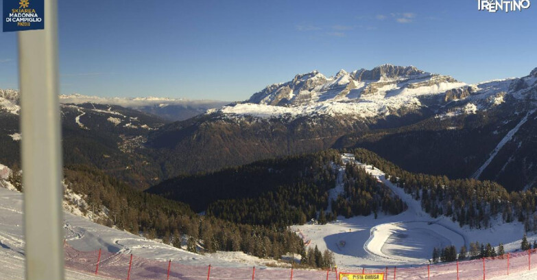 Webcam Pinzolo - Rifugio Doss del Sabion - 2100m