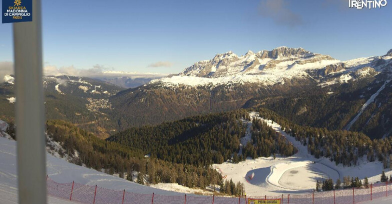 Webcam Pinzolo - Rifugio Doss del Sabion - 2100m