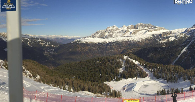 Webcam Pinzolo - Rifugio Doss del Sabion - 2100m