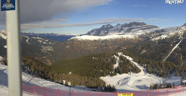 Webcam Pinzolo - Rifugio Doss del Sabion - 2100m
