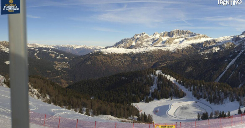 Webcam Pinzolo - Rifugio Doss del Sabion - 2100m