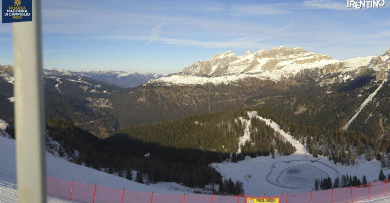 Webcam Pinzolo - Rifugio Doss del Sabion - 2100m