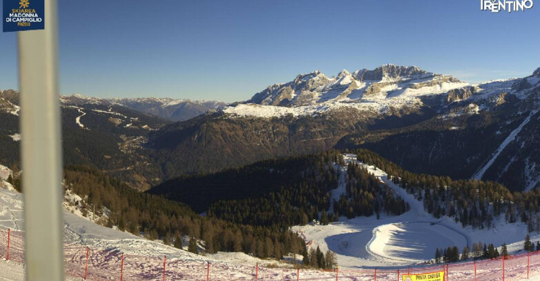 Webcam Pinzolo - Rifugio Doss del Sabion - 2100m