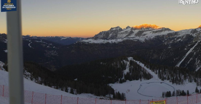 Webcam Пинцоло - Rifugio Doss del Sabion - 2100m