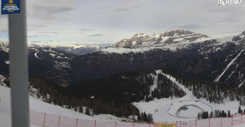 Webcam Pinzolo - Rifugio Doss del Sabion - 2100m