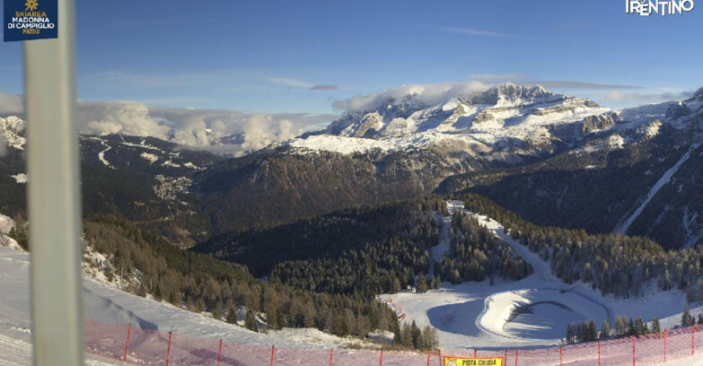 Webcam Pinzolo - Rifugio Doss del Sabion - 2100m