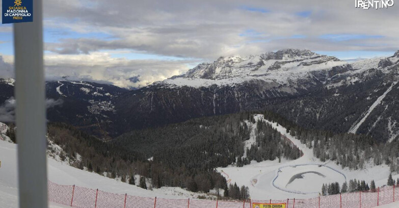 Webcam Pinzolo - Rifugio Doss del Sabion - 2100m