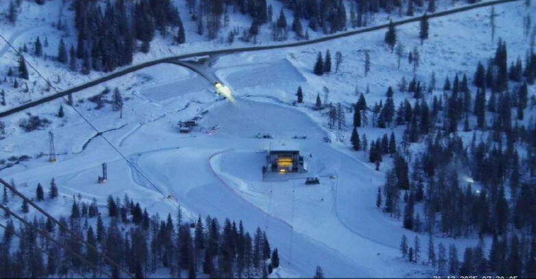 Webcam Пассо Сан-Пеллегрино-Фалькаде  - Panorama N-E