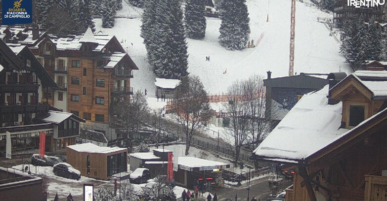 Webcam Madonna di Campiglio (Skiarea Campiglio Dolomiti di Brenta - Val di Sole Val Rendena) - Madonna di Campiglio