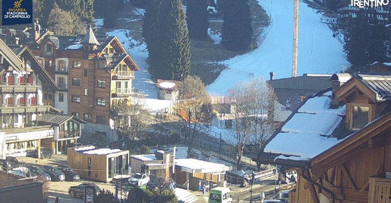 Webcam Madonna di Campiglio (Skiarea Campiglio Dolomiti di Brenta - Val di Sole Val Rendena) - Madonna di Campiglio
