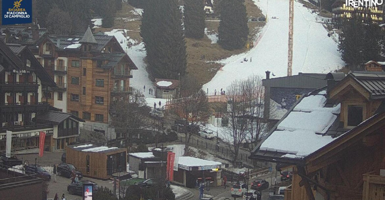 Webcam Madonna di Campiglio (Skiarea Campiglio Dolomiti di Brenta - Val di Sole Val Rendena) - Madonna di Campiglio