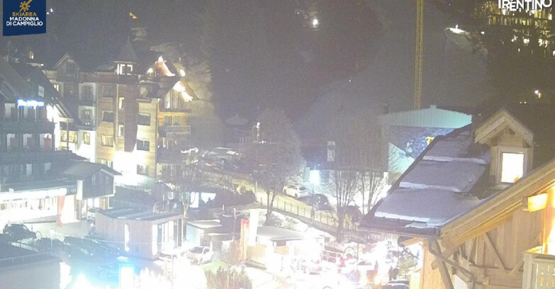 Webcam Madonna di Campiglio (Skiarea Campiglio Dolomiti di Brenta - Val di Sole Val Rendena) - Madonna di Campiglio