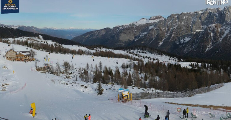 Webcam Madonna di Campiglio - Campiglio Rifugio Viviani 