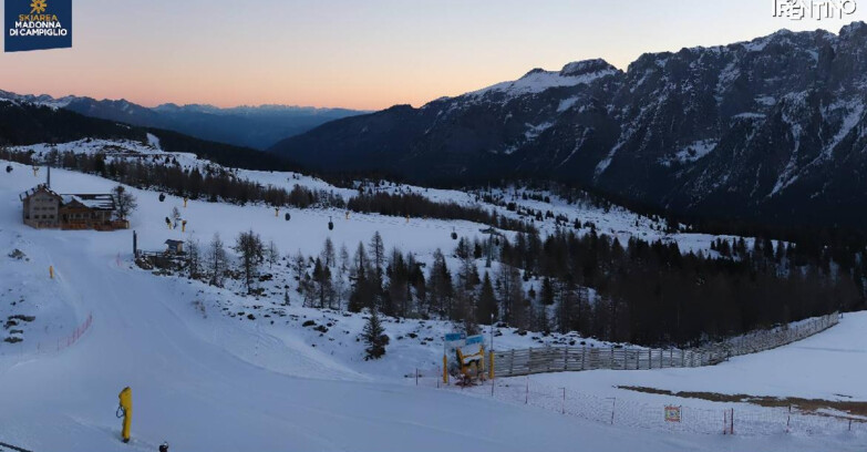 Webcam Madonna di Campiglio - Campiglio Rifugio Viviani 