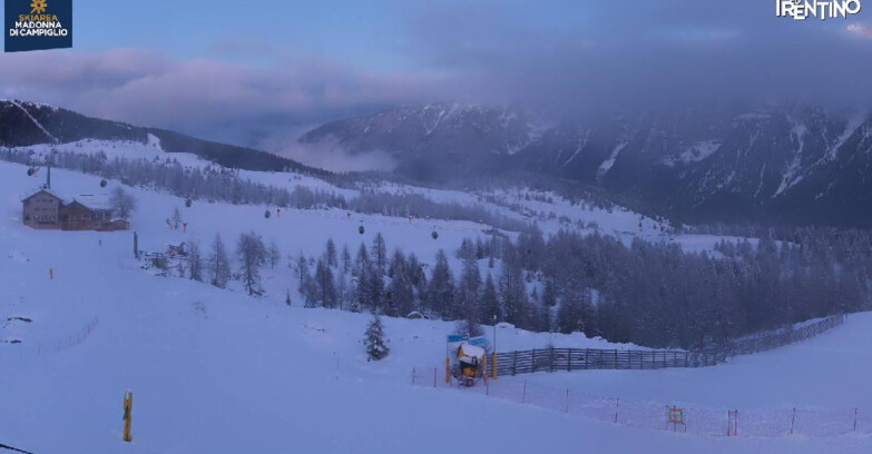 Webcam Madonna di Campiglio - Campiglio Rifugio Viviani 