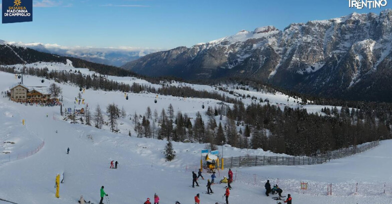 Webcam Madonna di Campiglio - Campiglio Rifugio Viviani 