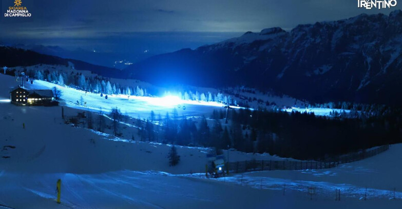 Webcam Madonna di Campiglio - Campiglio Rifugio Viviani 