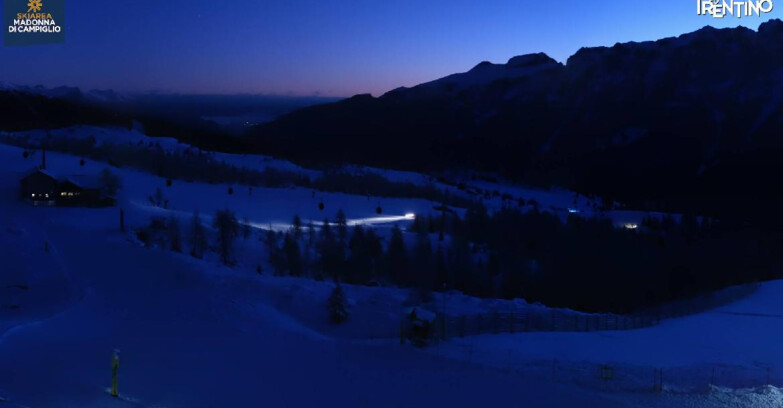 Webcam Madonna di Campiglio - Campiglio Rifugio Viviani 