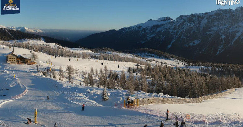 Webcam Madonna di Campiglio - Campiglio Rifugio Viviani 