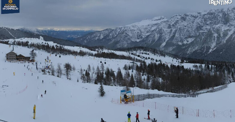 Webcam Мадонна-ди-Кампильо  - Rifugio Viviani