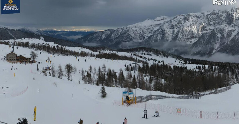 Webcam Madonna di Campiglio - Campiglio Rifugio Viviani 