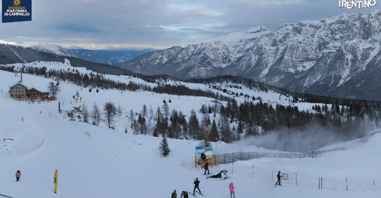 Webcam Madonna di Campiglio - Campiglio Rifugio Viviani 