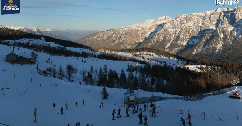 Webcam Madonna di Campiglio - Rifugio Viviani