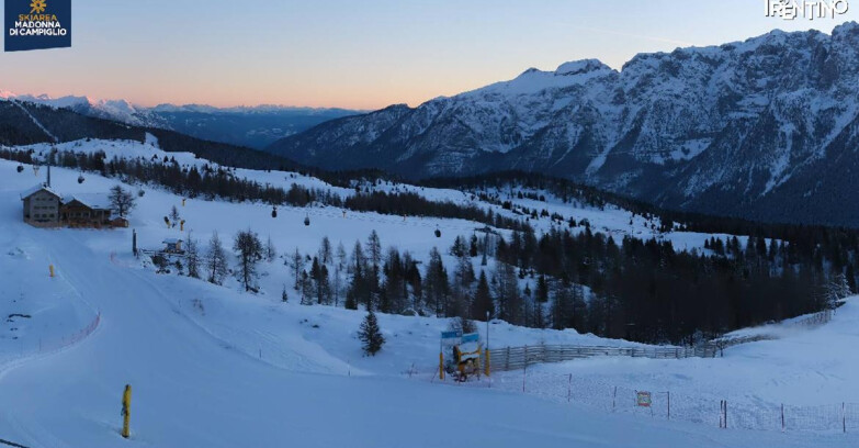Webcam Madonna di Campiglio - Rifugio Viviani