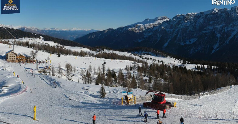 Webcam Madonna di Campiglio - Campiglio Rifugio Viviani 