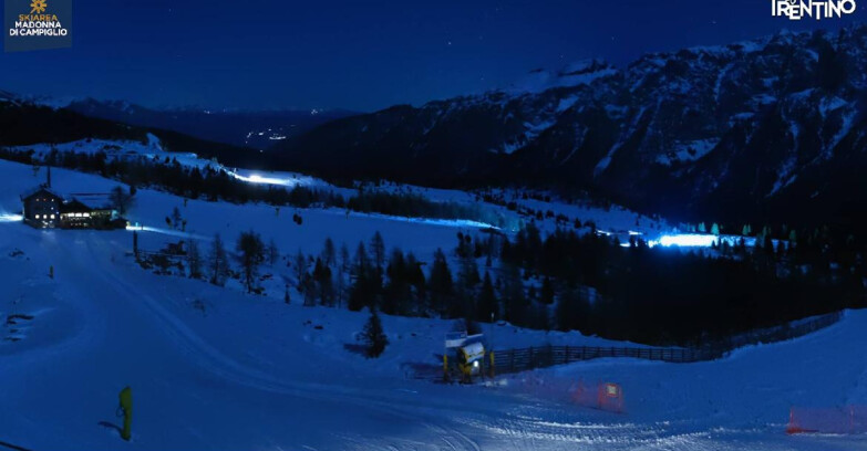 Webcam Madonna di Campiglio - Campiglio Rifugio Viviani 