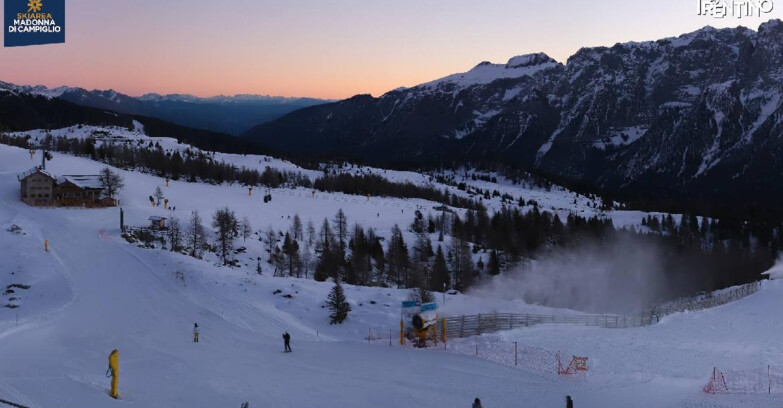 Webcam Madonna di Campiglio - Rifugio Viviani