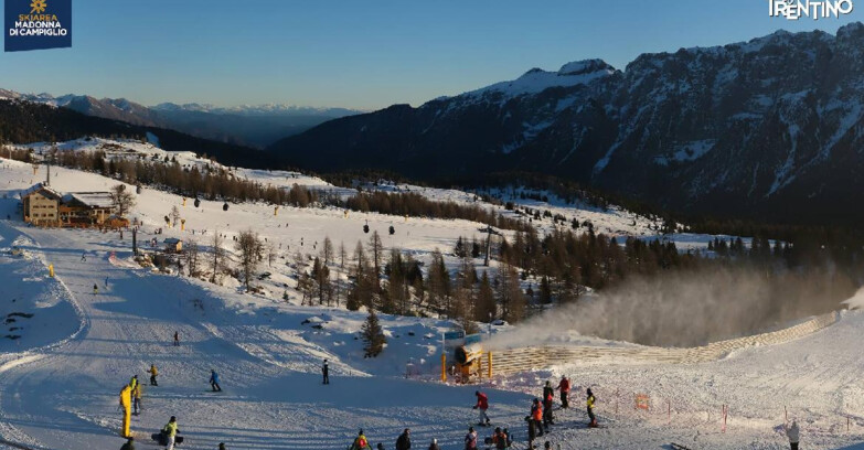 Webcam Madonna di Campiglio - Rifugio Viviani