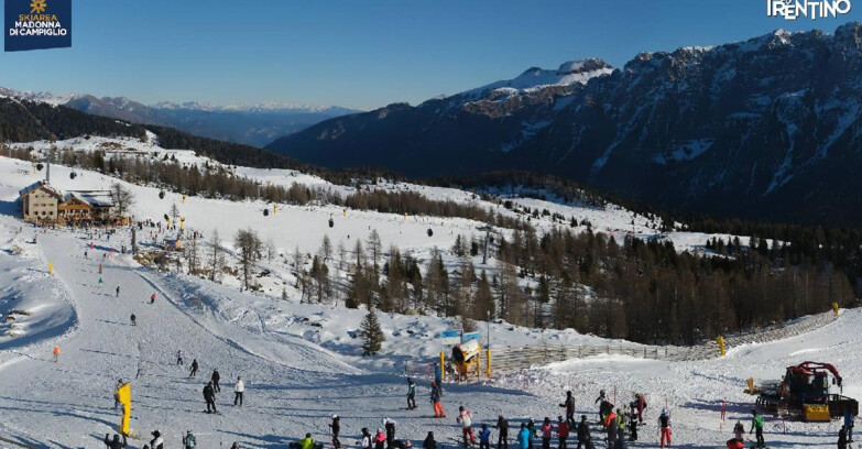 Webcam Мадонна-ди-Кампильо  - Rifugio Viviani