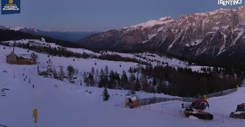 Webcam Мадонна-ди-Кампильо  - Rifugio Viviani