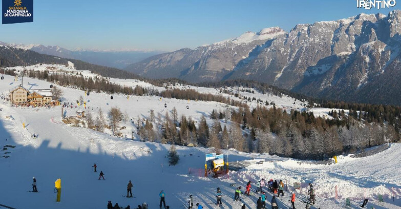 Webcam Madonna di Campiglio - Campiglio Rifugio Viviani 