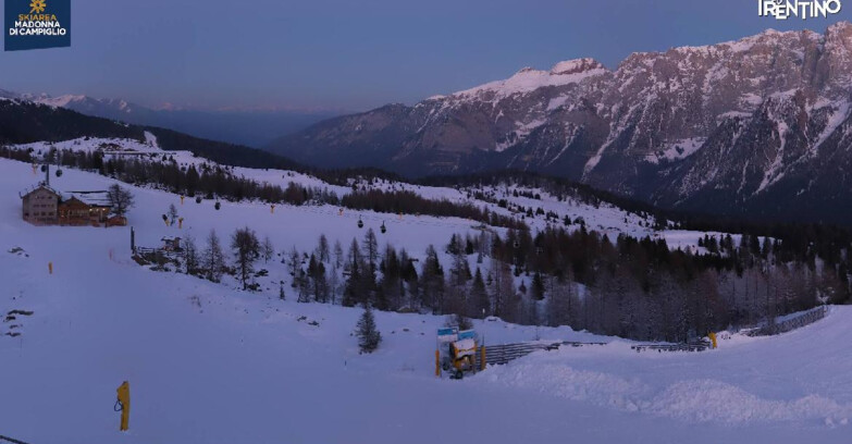 Webcam Madonna di Campiglio - Campiglio Rifugio Viviani 