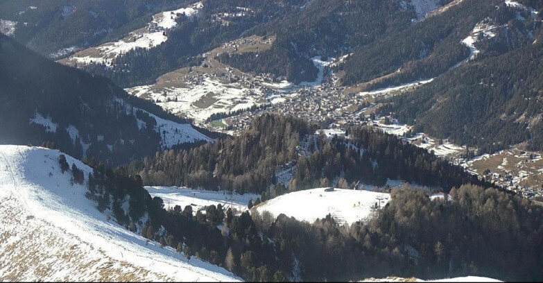 Webcam Pozza di Fassa-Aloch-Buffaure  - Sasso Lungo e Sasso Piatto visti da Buffaure