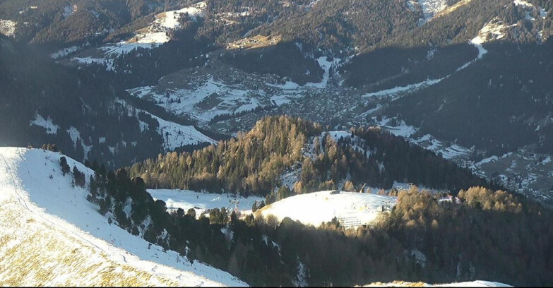 Webcam Pozza di Fassa-Aloch-Buffaure  - Sasso Lungo e Sasso Piatto visti da Buffaure