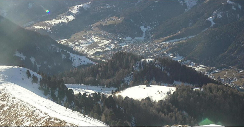 Webcam Pozza di Fassa-Aloch-Buffaure  - Sasso Lungo e Sasso Piatto visti da Buffaure