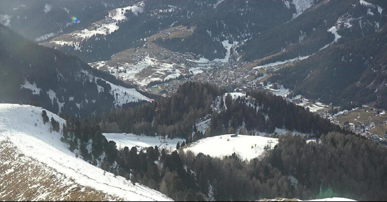 Webcam Pozza di Fassa-Aloch-Buffaure - Sasso Lungo e Sasso Piatto visti da Buffaure