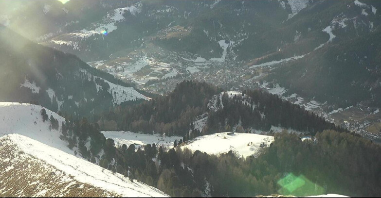 Webcam Pozza di Fassa-Aloch-Buffaure - Sasso Lungo e Sasso Piatto visti da Buffaure