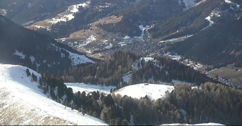 Webcam Pozza di Fassa-Aloch-Buffaure  - Sasso Lungo e Sasso Piatto visti da Buffaure