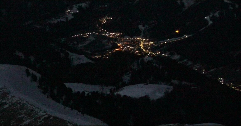 Webcam Pozza di Fassa-Aloch-Buffaure - Sasso Lungo e Sasso Piatto visti da Buffaure