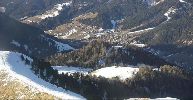 Webcam Pozza di Fassa-Aloch-Buffaure - Sasso Lungo e Sasso Piatto visti da Buffaure