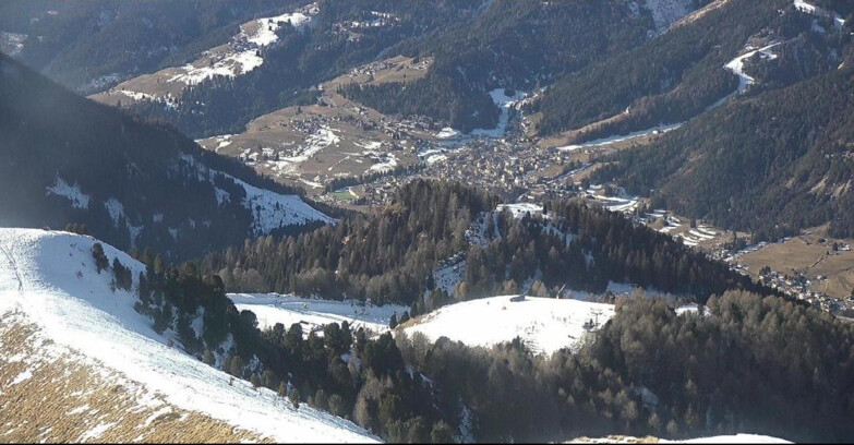 Webcam Pozza di Fassa-Aloch-Buffaure  - Sasso Lungo e Sasso Piatto visti da Buffaure