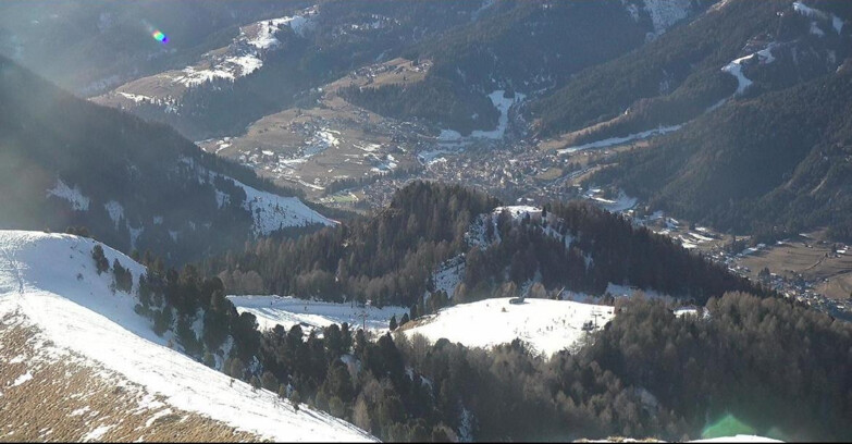 Webcam Pozza di Fassa-Aloch-Buffaure  - Sasso Lungo e Sasso Piatto visti da Buffaure